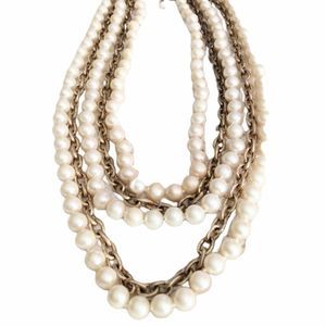 Womens Pearl & Gold Strand Necklace